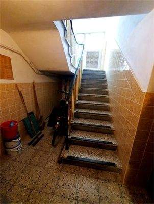 Treppe zum Kellergeschoß