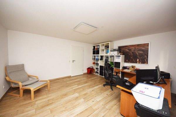 Schlafen 4 Büro Spielzimmer UG