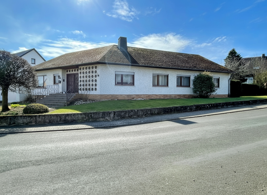 Titelbild Haus Frondseite.png