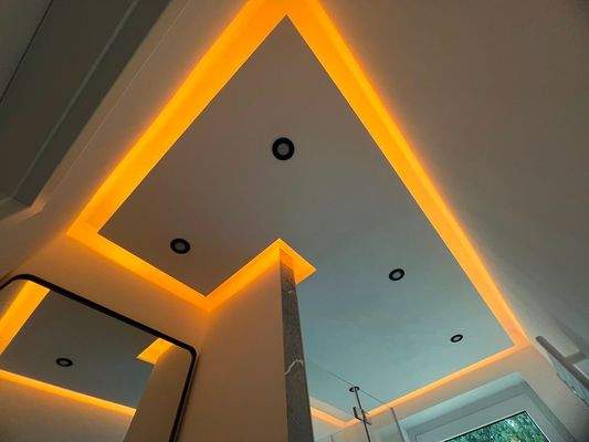 Bad indirekte Beleuchtung