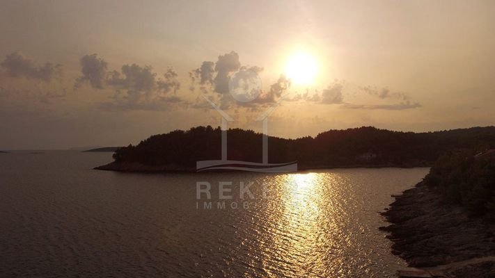 m] Unschlagbare Lage auf der Insel Korčula