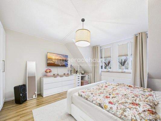 CAM03818G0-PR0071-STILL009