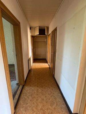 Leerwohnung 1. OG rechts Flur