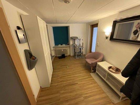 1+2 OG links_Flur_www.villingen.immobilien