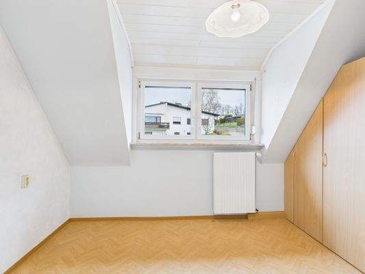 CAM04379G0-PR0076-STILL032