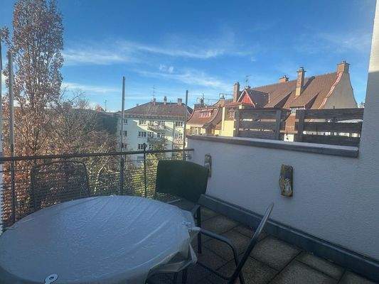 Sonnenterrasse vom Wohn- Essbereich aus gesehen 