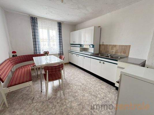 CBBB13EA-0952-416E-AD66-4DA6B11A7DE2_1_201_a