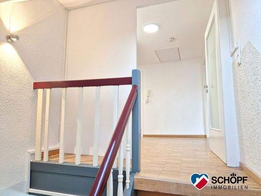 Treppe zur Wohnungstür
