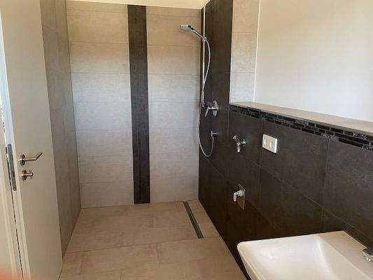 Duschbad Bild 1