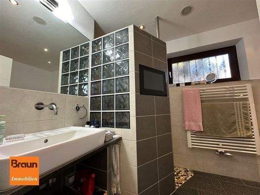 1-2 Familienwohnhaus, VS-S, Bad EG