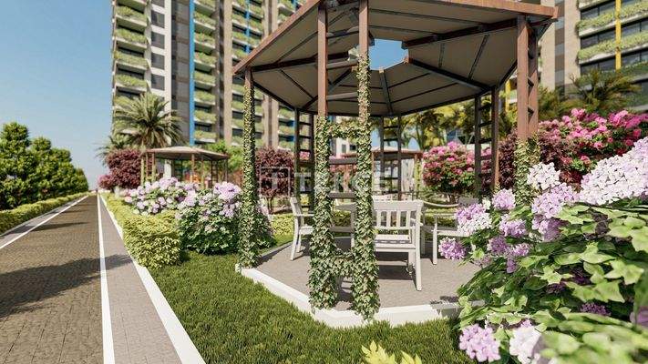 Newly-Built Flats Near the Beach in Çeşmeli Mersin