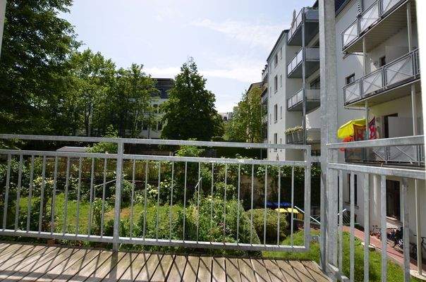 Balkon mit Gartenblick