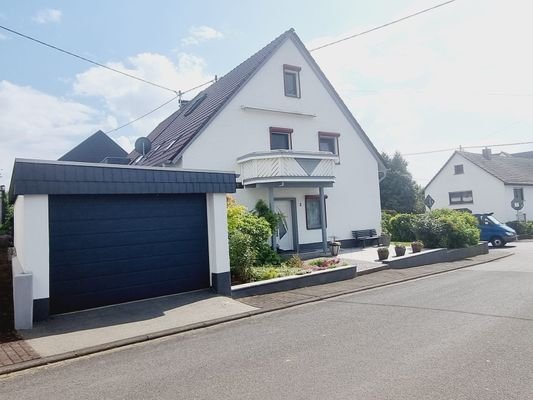 Haus mit Garage