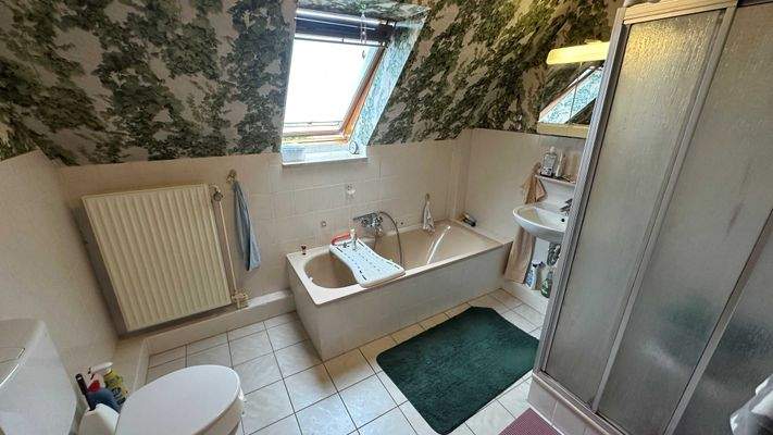 Vollbad im Obergeschoss