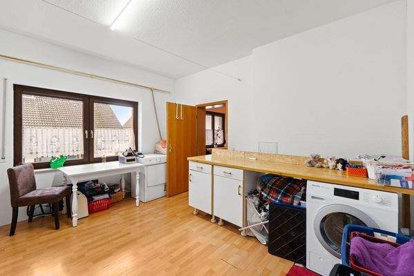 Waschküche/Ankleide