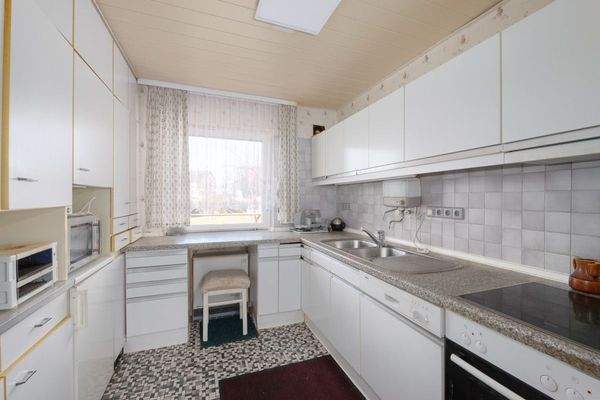 Haus links: Küche OG