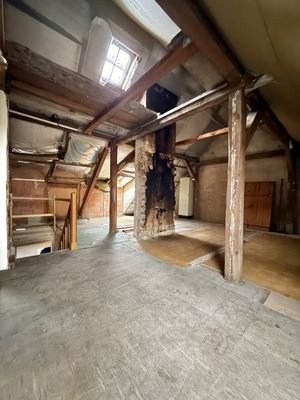 teils ausgebautes Dachgeschoss