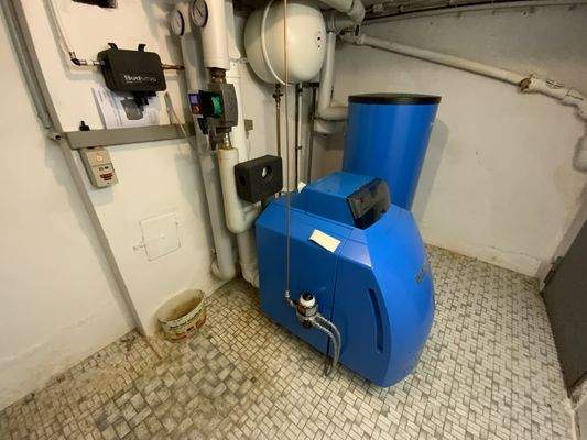 Öl- Zentralheizung für Haupthaus und Anbau (2016)