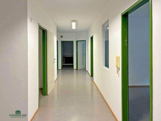 Büro und Garage, Immobilien-Kurz-Salzburg