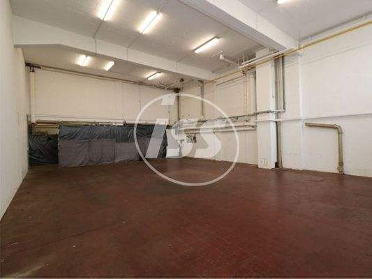 Halle EG links zum Zugang