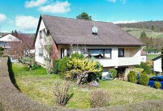 Ansicht Garten und Haus