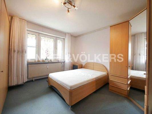 Geräumiges Schlafzimmer