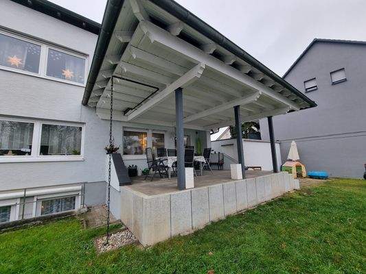 Terrasse Erdgeschoss.jpg