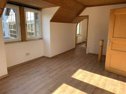 Wohnung Altbau 1. Etage 2024.04