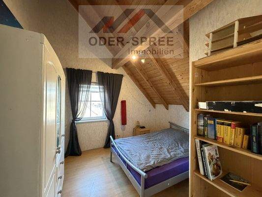 Zimmer im Dachgeschoss