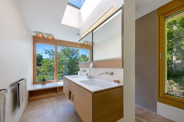 Masterbad mit Objekten von Antonio Lupi