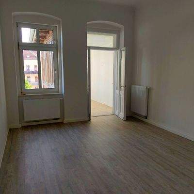 Wohnung 2.OG links - Wohnraum 01