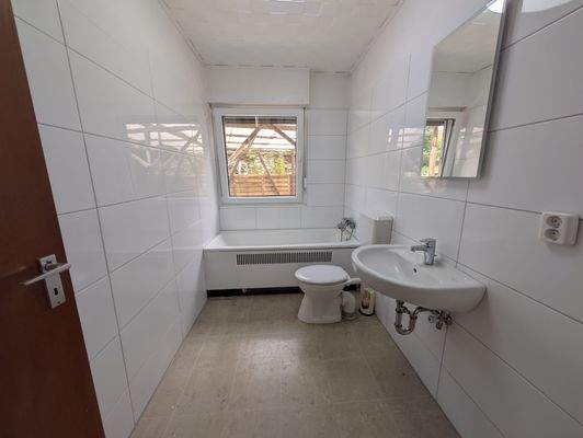  Badezimmer Erdgeschoss