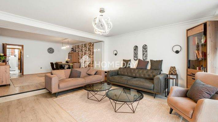 Nebenhaus EG Wohnzimmer 1