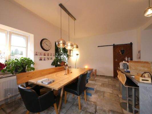  Platz für groszen FAMILIEN-ESSTISCH