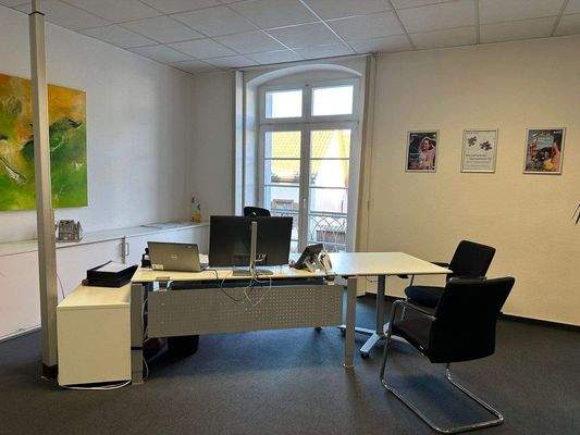 Büro 1
