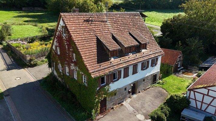 Vorderseite des Hauses