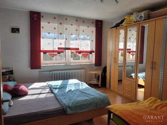 Schlafzimmer-EG-kleine-Wohnung