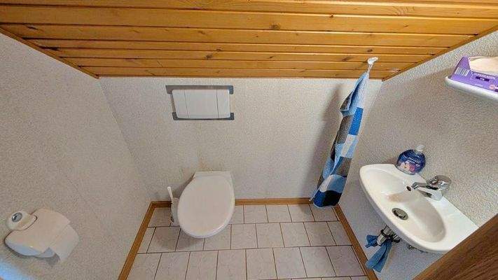 Toilette im Dachgeschoss