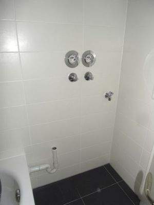 Waschmaschine im Bad