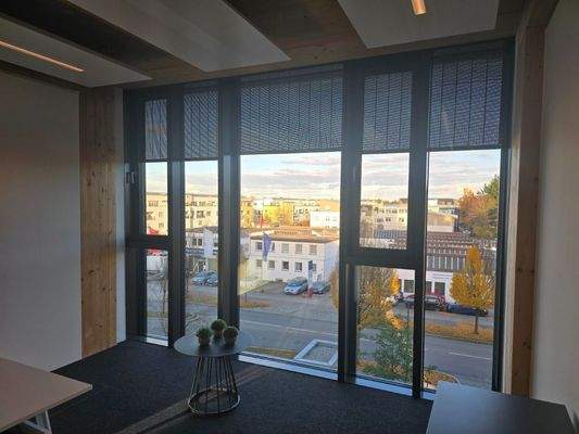 Büro mit Außenrollo