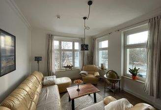 Mit Blick auf den See