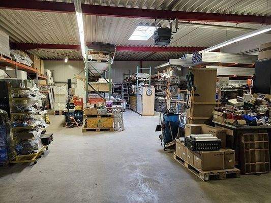 Lager- bzw. Arbeitsfläche