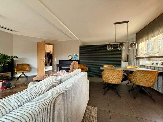 Erdgeschoss: Wohn-/Essbereich