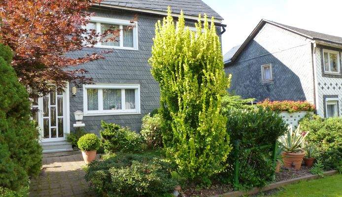 Großbreitenbach6 Hauptstr 3.jpg