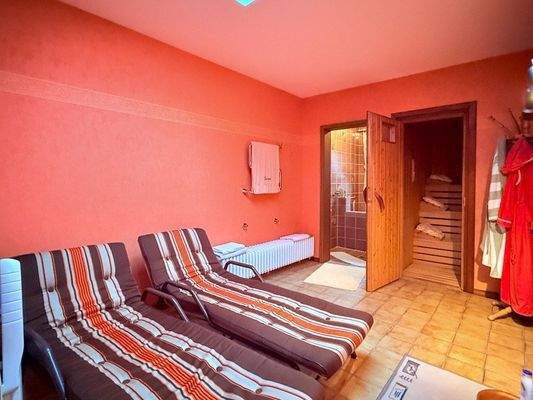 Ruheraum mit Sauna