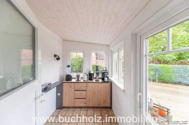 Raum mit separatem Zugang von außen und Zugang von