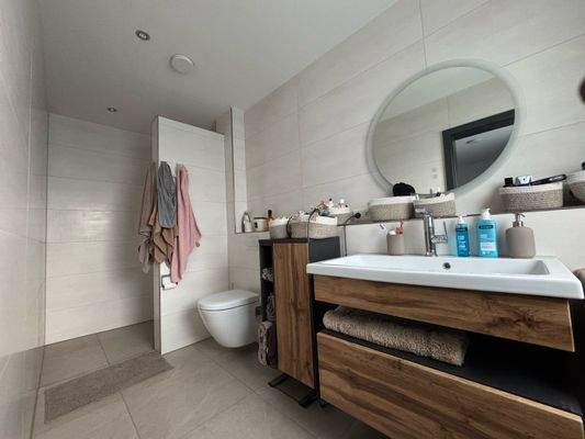 Masterbad am Schlafzimmer