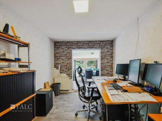 Büro/Zimmer mit Zugang zum ... 