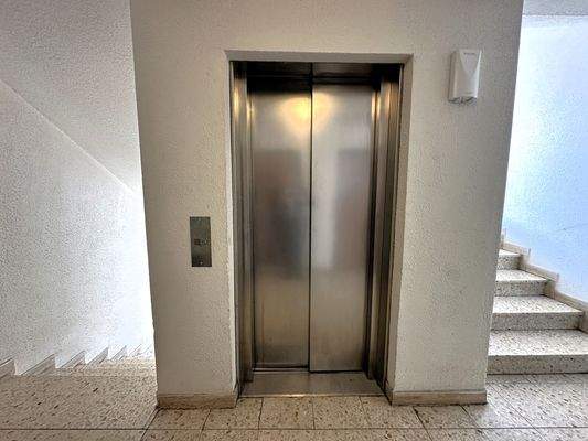 Fahrstuhl