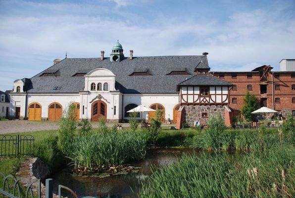 Marstall mit 'Taubenhaus'